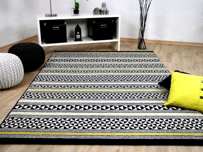 Квадратный полипропиленовый ковер